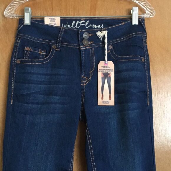Wallflower Ultra Fit Skinny Authentic Denim - Picture 2 of 8